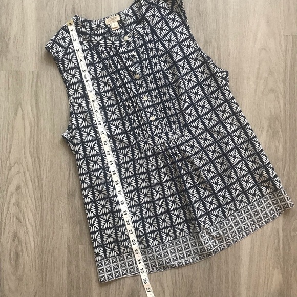 J. Crew Printed Tuxedo Cami Top in Navy and White - Picture 5 of 6